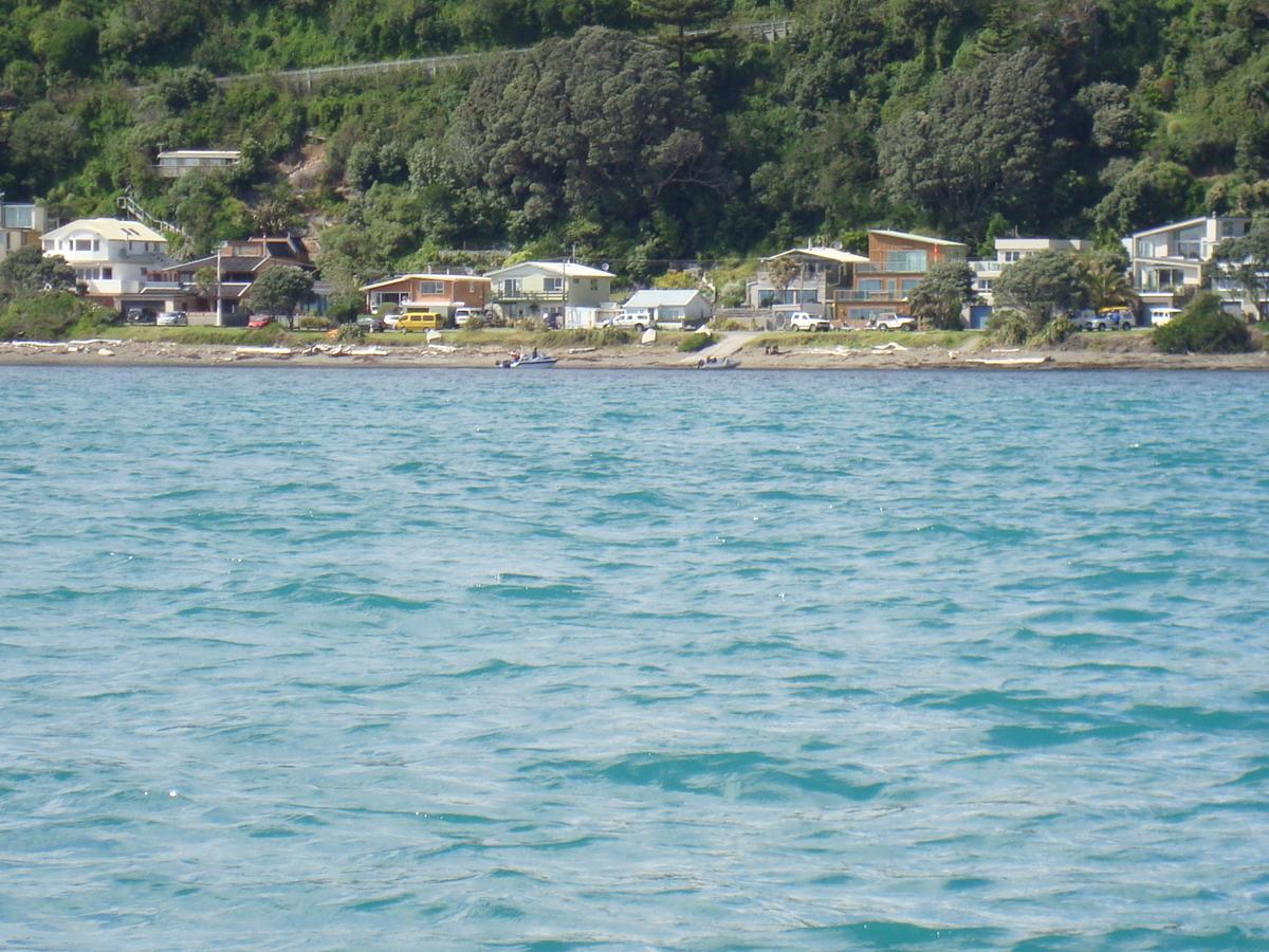 Kapiti Waves Bed & Breakfast Pukerua Bay Buitenkant foto